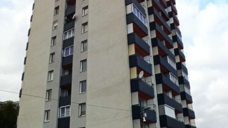 Garsónka Sereď Cukrovarská ul.