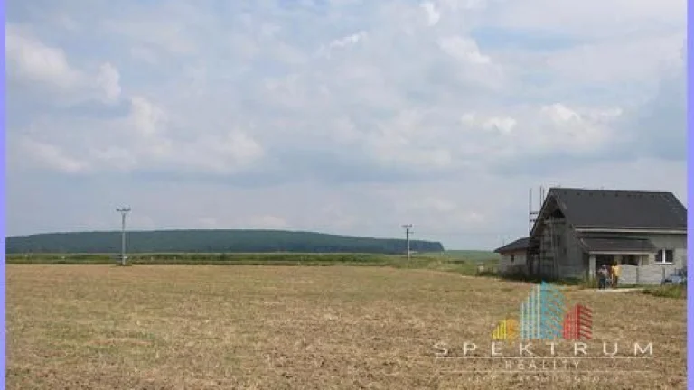 Exkluzívne na predaj stavebný pozemok 6000m2- Dolné Naštice