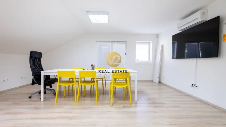 Prenájom – Priestranné kancelárske priestory (180m2) s parko