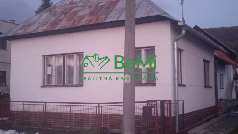 Rodinný dom s veľkou záhradou v Krásnej Vsi