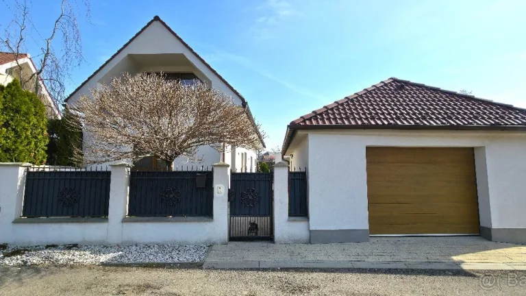 PNORF – 4i RD, domček s terasou, garáž, 650 m2, H. Orešany
