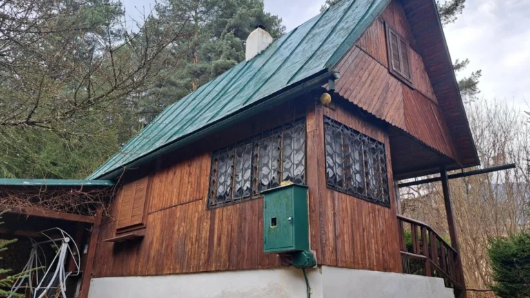 Chata v dosahu MHD, Bystrička