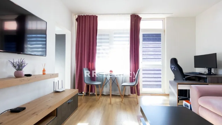 1i byt s loggiou, 39m2 , Kompletná rekonštrukcia, Havanská