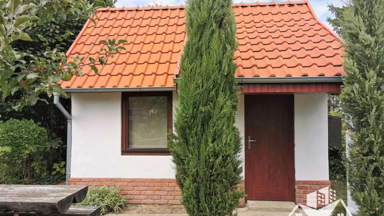 ZNÍŽENÁ CENA - Na predaj krásna chatka v chatovej osade Čerg