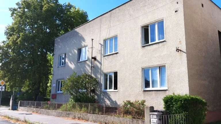 Rodinný dom so štyrmi bytovými jednotkami priamo v centre