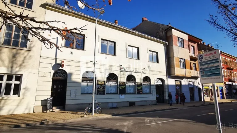 Lukratívna budova "Hubacsek" v centre mesta Piešťany