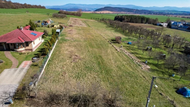 Na predaj stavebný pozemok v obci Moravské Lieskové