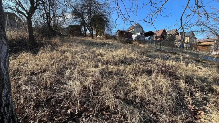 Záhrada na predaj,Kalvária