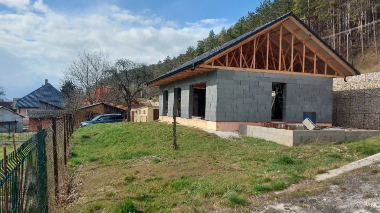Bungalov v Hrádku