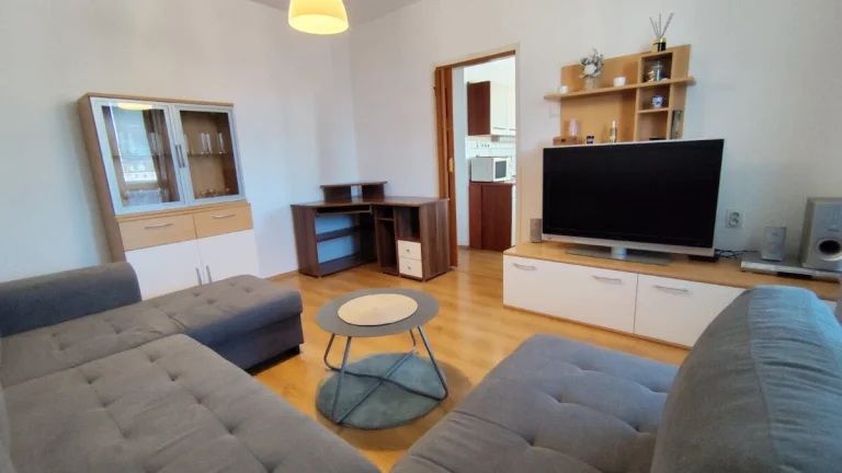 Prenájom 2 izbového bytu