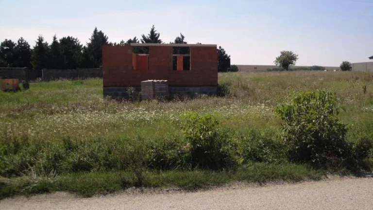 predaj pozemok Veľký Lapáš