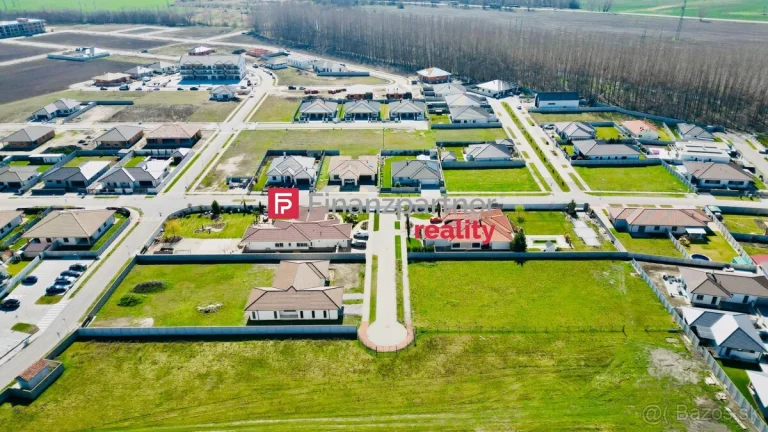 Nehnuteľnosť Dunajská Streda - Exkluzívne na predaj stavebný