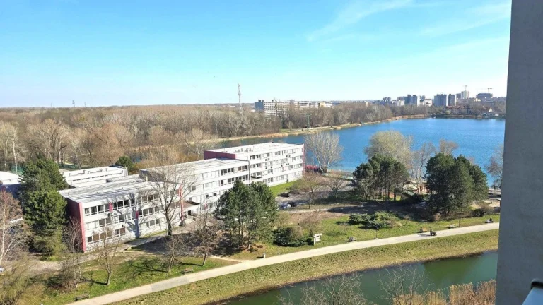 Prenájom MODERNÝ 3-izb. byt s loggiou, pri Draždiaku, samost