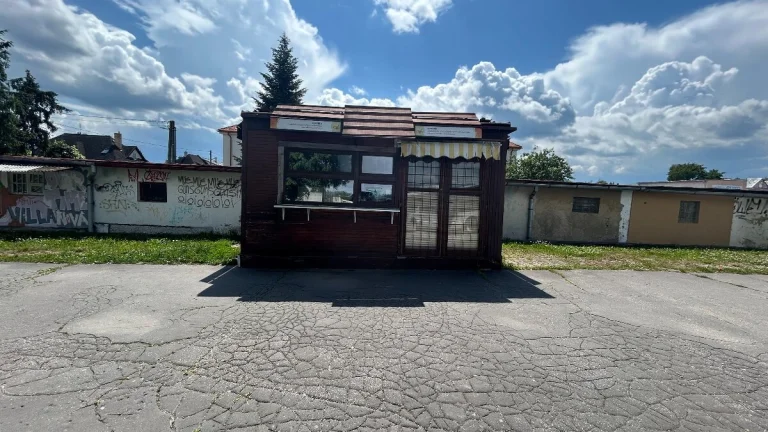 Predajný stánok - autobusová stanica SNV