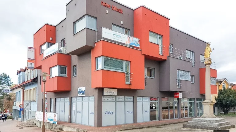 KOMFORTNÁ KANCELÁRIA V CENTRE MESTA PRIEVIDZA
