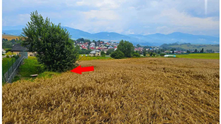 INVESTIČNÝ POZEMOK / BREZNO / MAZORNÍKOVO / 1082 m2