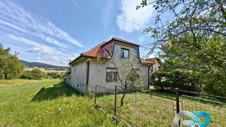 Rodinný dom Trenčianske Mitice na predaj, pozemok 3551 m2