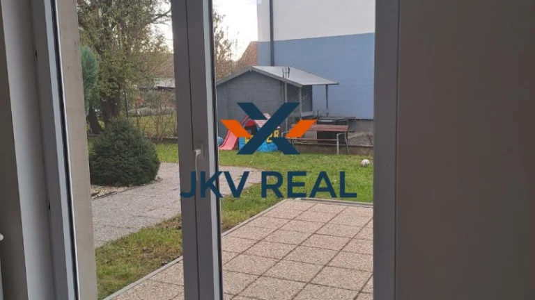 2-izbový , bezbarierový byt s terasou a uzatvoreným dvorom