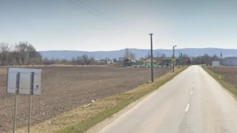 Predám pozemok 8km od Štúrova v tichej lokalite