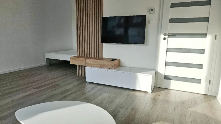 Prenájom byt Trnava - Zavar 1.5izb -klimatizovaný, zariadený