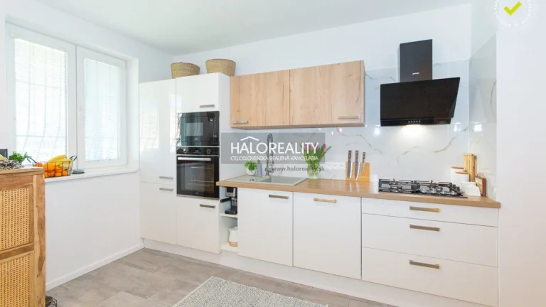 HALO reality - Predaj, trojizbový byt Bratislava Dúbravka, M