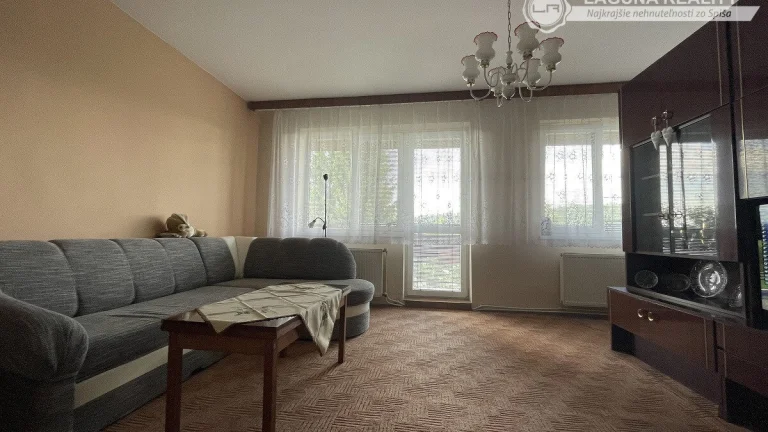 Tehlový byt 3+1 (124,5m) so záhradou a garážou, Markušovce