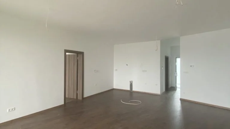 Predaj nadštandardného 2 izbového bytu priamo pri Váhu v Pie