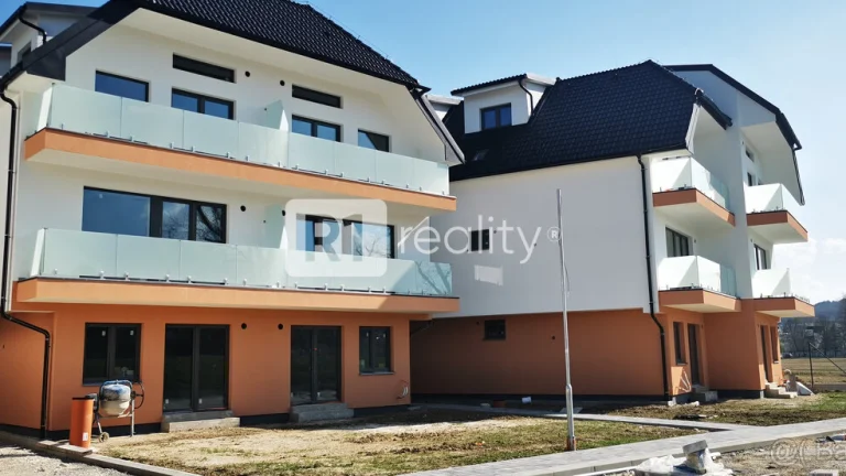 RiverResort 2 izb. byt 2A / 2 x balkón / Banka /Piešťany