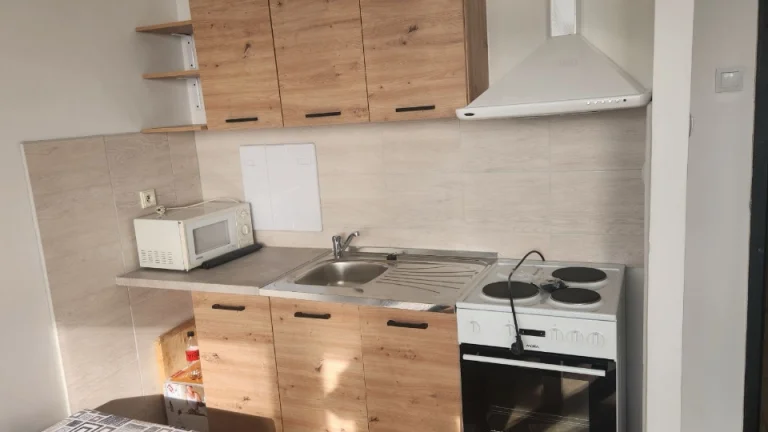 Prenájom garsónky s balkónom BA-Rovniankova ulica