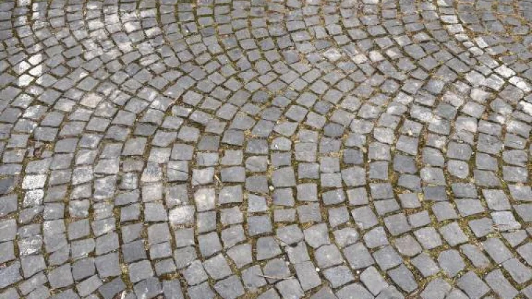 Ponúkame na prenájom parkovacie miesto - pešia zóna Žilina