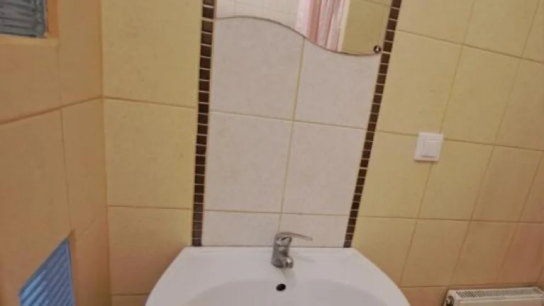 Na prenájom veľká rekonštruovaná garzónka v centre mesta. LR