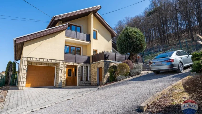 na predaj rodinný dom Považská Bystrica - Jelšové