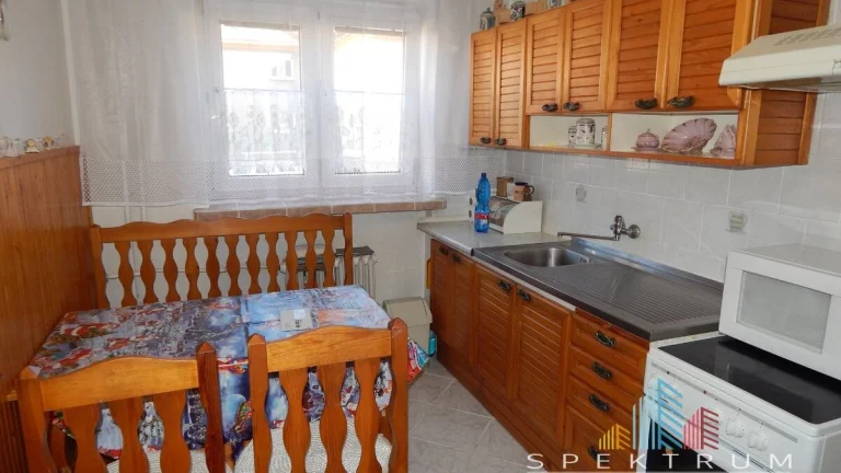 SPEKTRUM REALITY- Na Predaj 3-izbový byt, 82 m2, Handlová, u