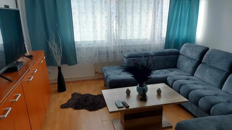 Ponúkame Vám na predaj 3 izbový byt - Okál, Dolný Pial.