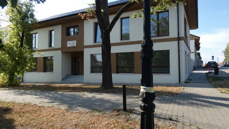 Na prenájom priestory v novostavbe, Holíč ul. Námestie sv. M