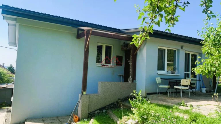 RODINNÝ DOM, KOŠICE ŤAHANOVCE S VEĽKÝM POZEMKOM
