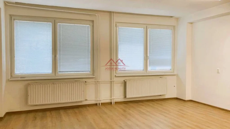 KANCELÁRIA 30m2, GARBIARSKA ULICA, KOŠICE