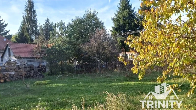 Na predaj stavebný pozemok v obci Černík