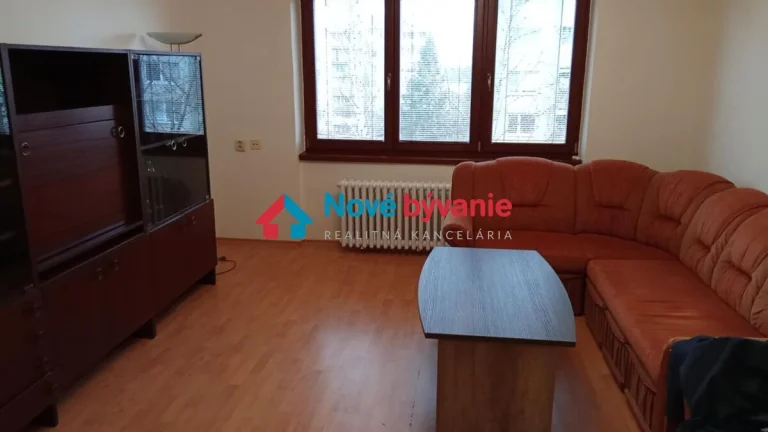 Rezervované- Prenájom 3 izbového bytu vo Vranov nad Topľou