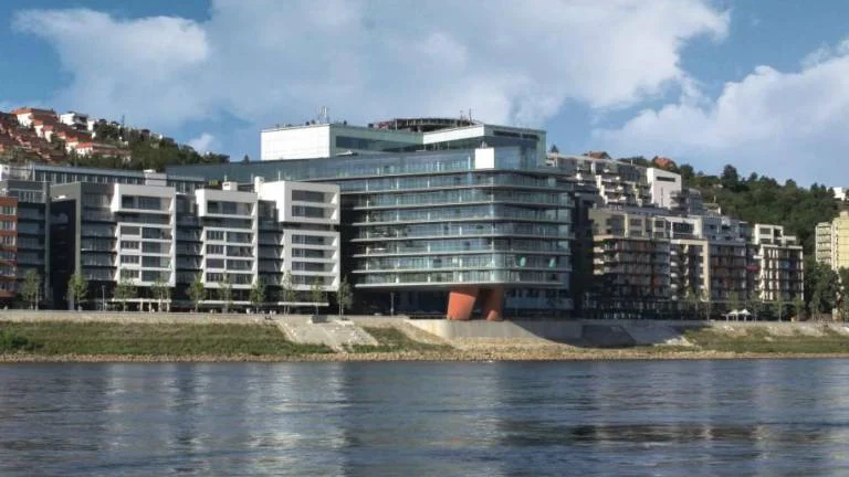 REB sk.ponúka na prenájom kancelárie,50 m2,River Park, BA I