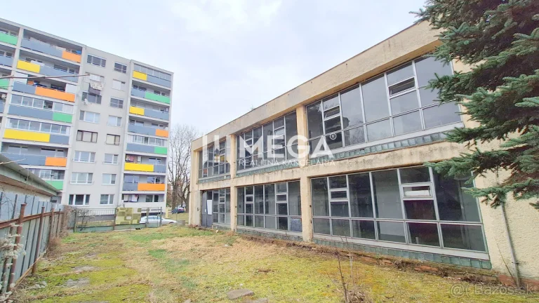 EXKLUZÍVNE NA PREDAJ budova na sídlisku 2A v meste Humenné