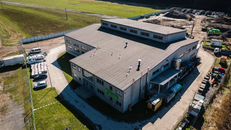 Predaj výrobno-skladového areálu 17 386 m² na periférii mest