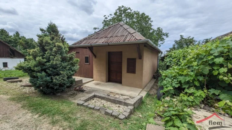 Viničný domček na predaj vo Vrábľoch, pozemok 625 m2