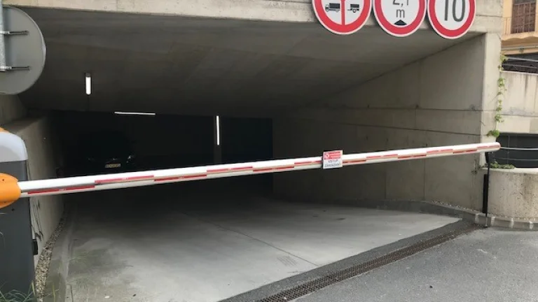 Vyriešte si problém s parkovaním raz a navždy