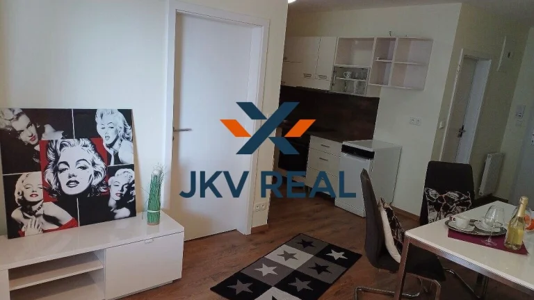 JKV REAL ponúka na prenájom príjemný, kompletne zariadený 2-