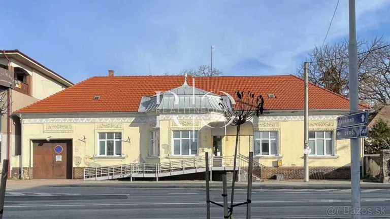 Na predaj samostatne stojaca budova + pozemok - Veľký Meder