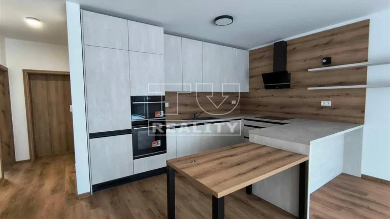 NA PREDAJ NOVOSTAVBA 3-IZBOVÝ BYT S TERASOU