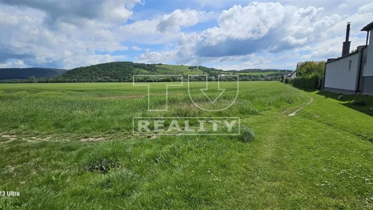 POZEMOK 2371 m2 / Skačany - Partizánske/ Príroda