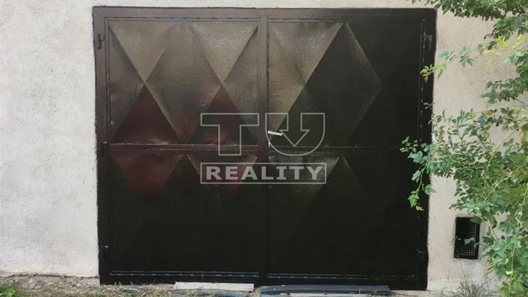 EXKLUZÍVNE IBA U NÁS Na predaj GARÁŽ 25m2, Turčianske...