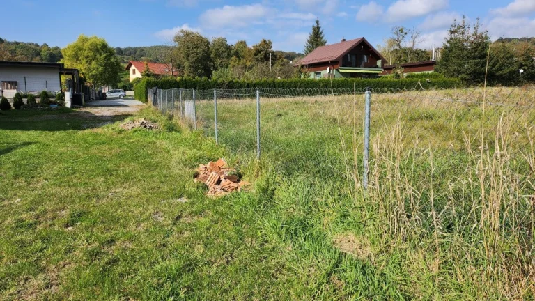 Ponúkame na predaj pozemky na Surdoku.